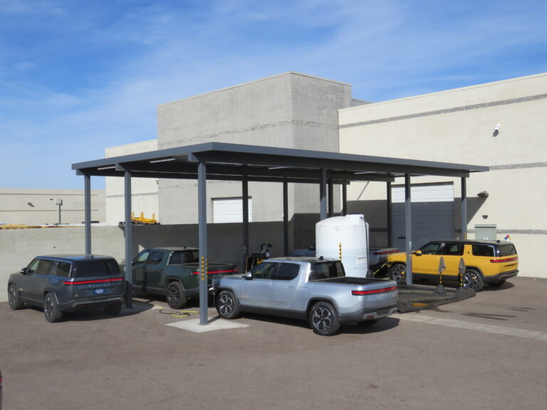 Detail & Car Wash Bay